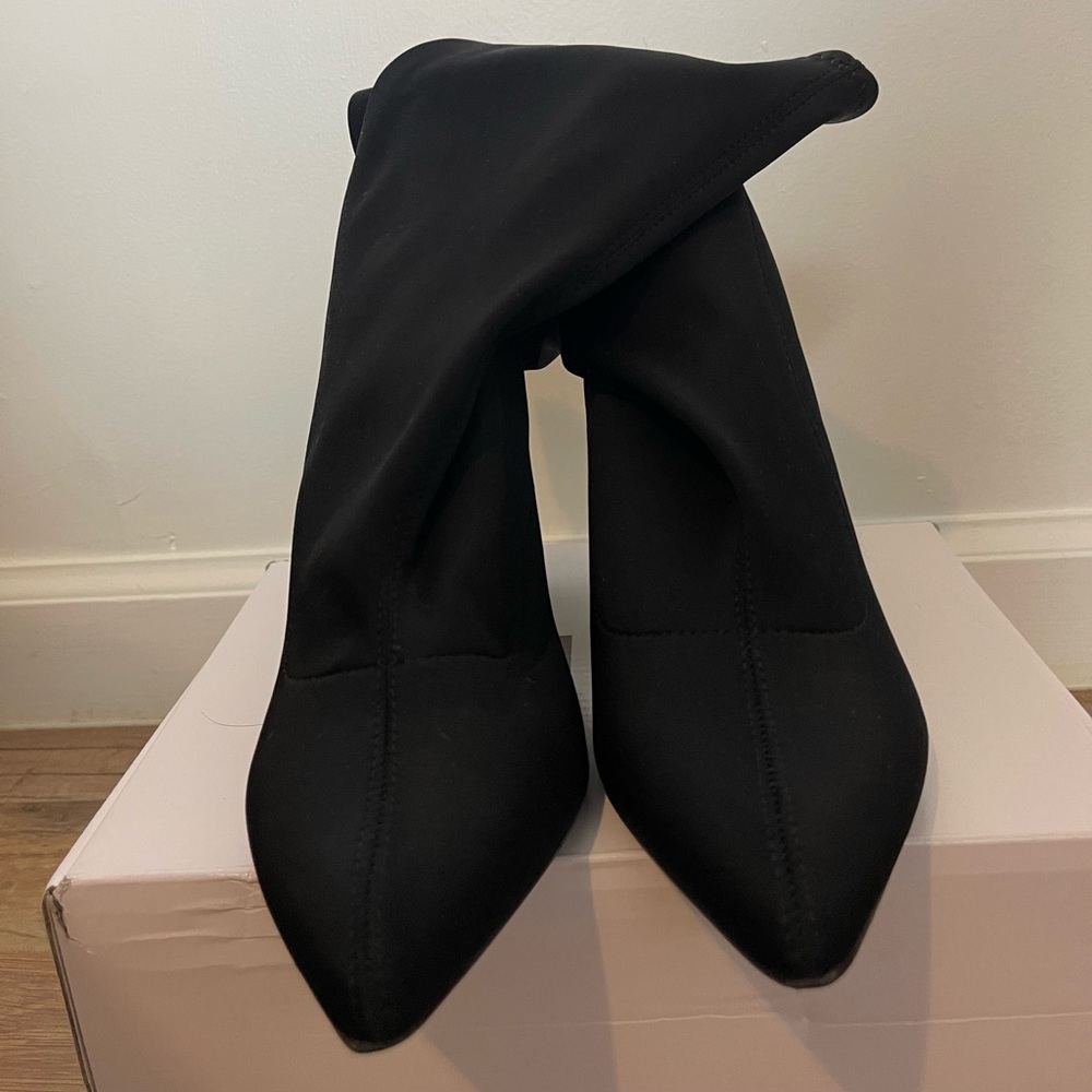 Public Desire Libby Chunky Heel Sock Fit Boot Size 8.5